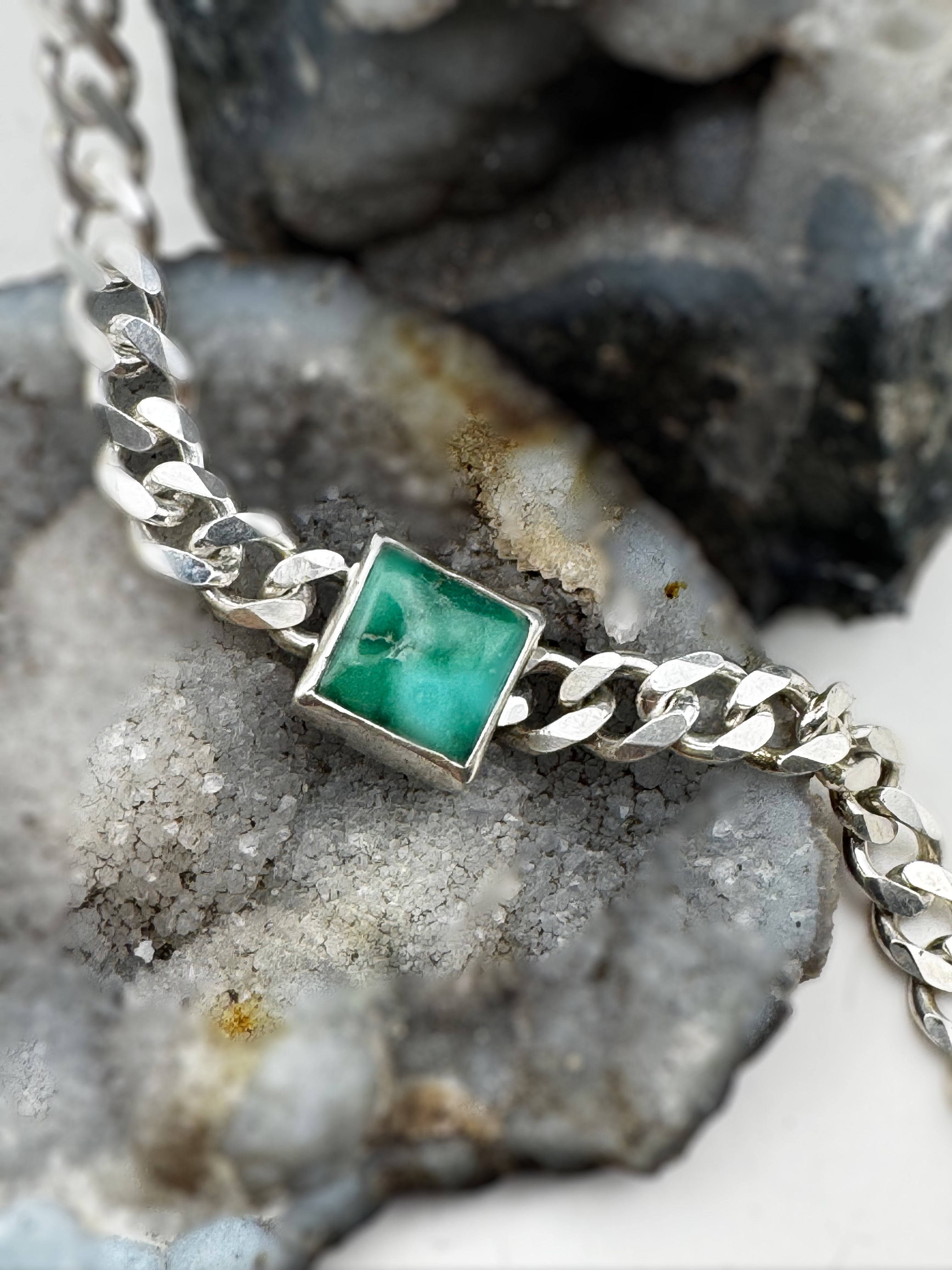Green Curb Chain Choker