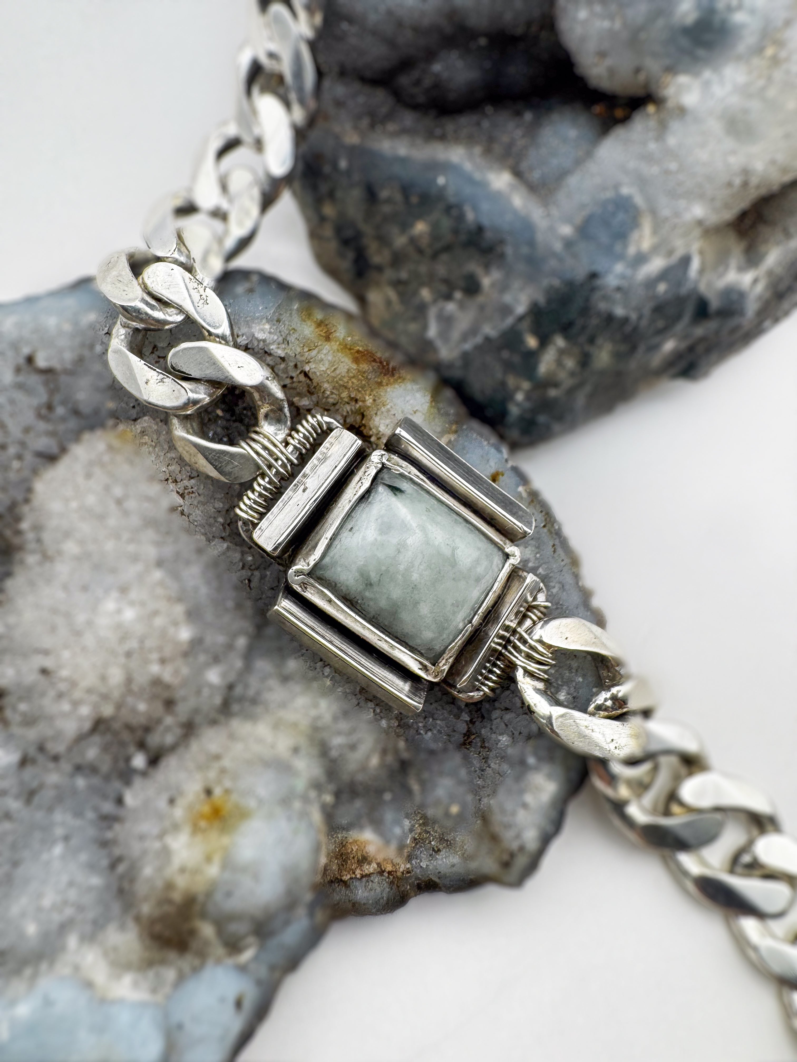 Jade Curb Chain Choker - Medium Thick