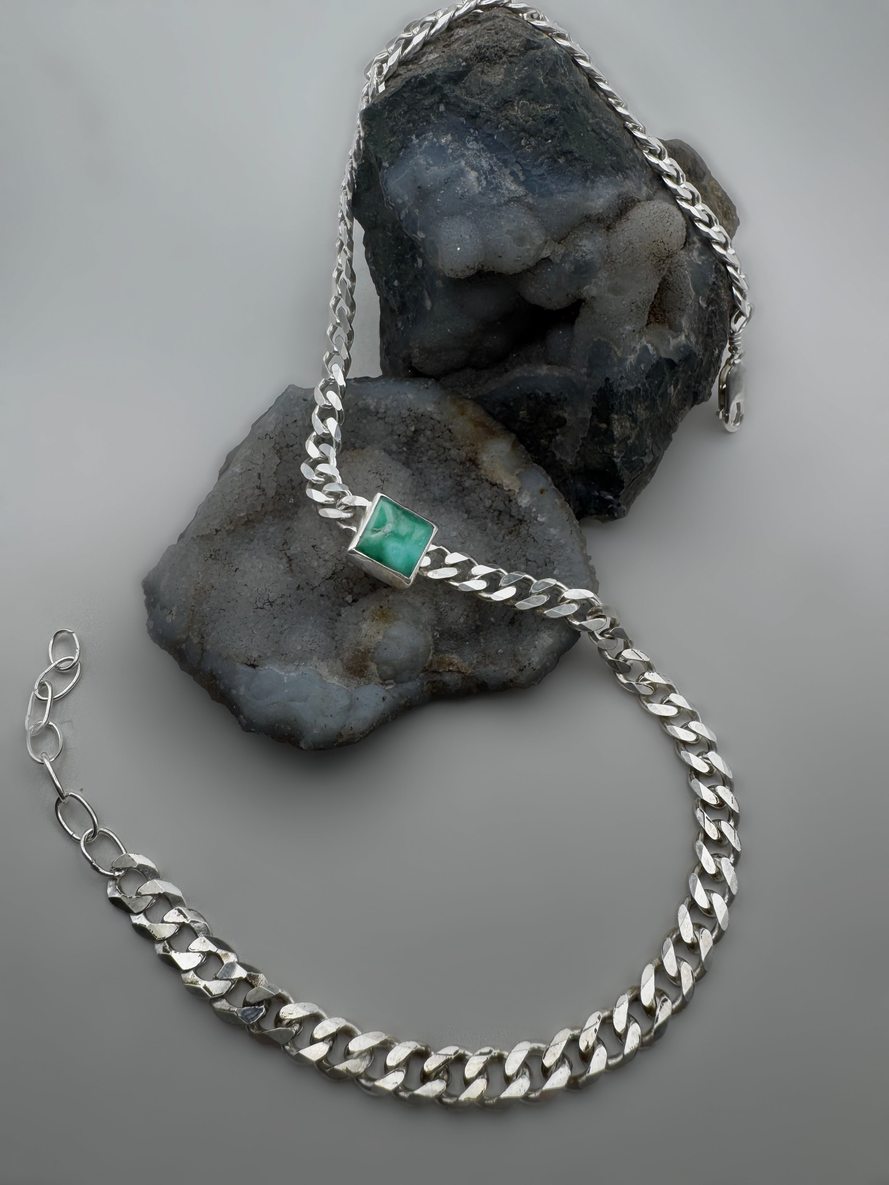 Green Curb Chain Choker