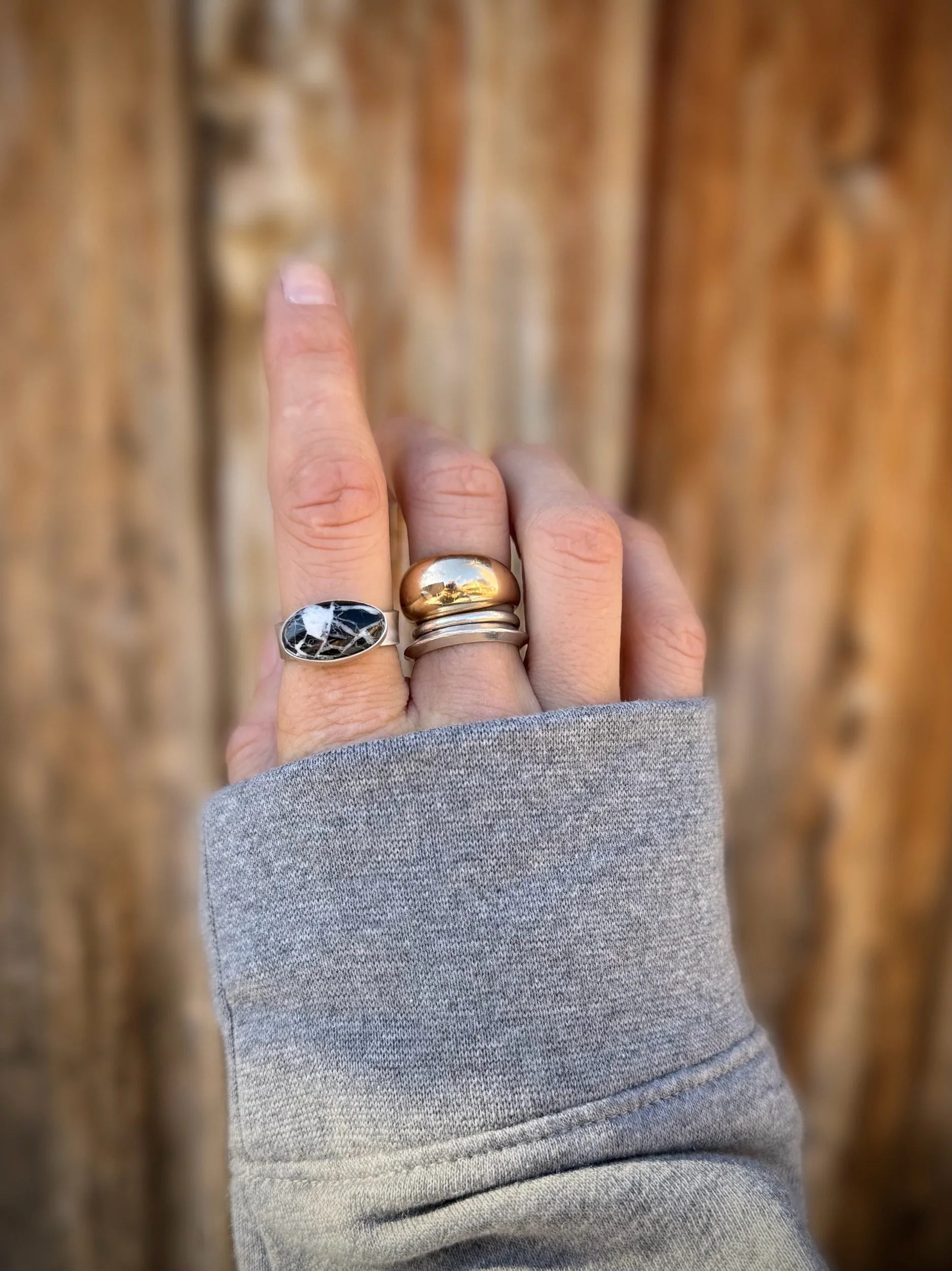 White Buff Ring (SIZE 8.5)